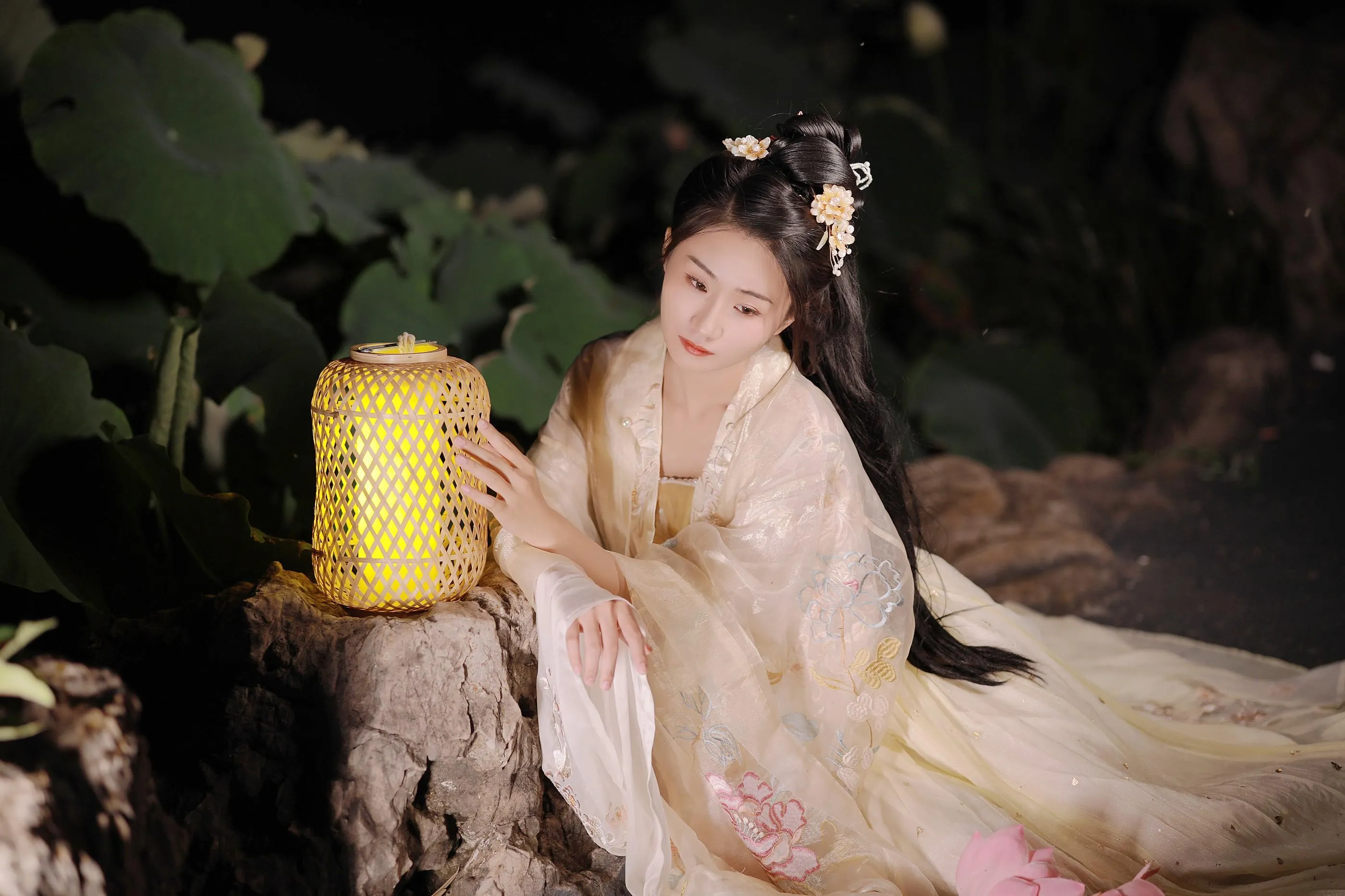 [YITUYU艺图语]2022.08.27 无清风 Y [30P]插图2